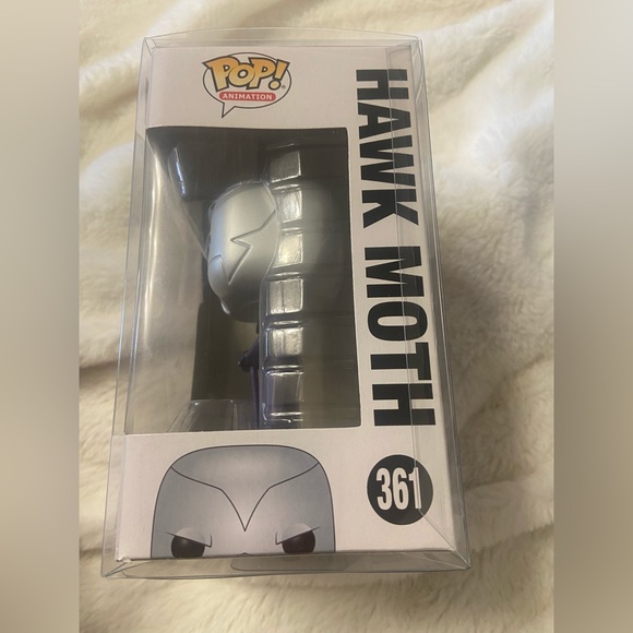 Funko Pop. Miraculous 361. Hawk Moth - Picture 2 of 7